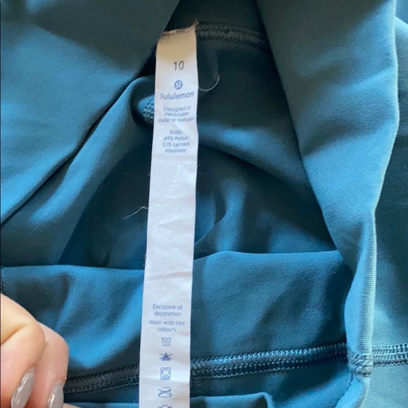 Lululemon blue leggings size 10! - Picture 4 of 5